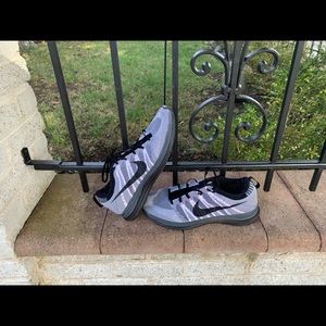 Men’s Nike sneakers size 11